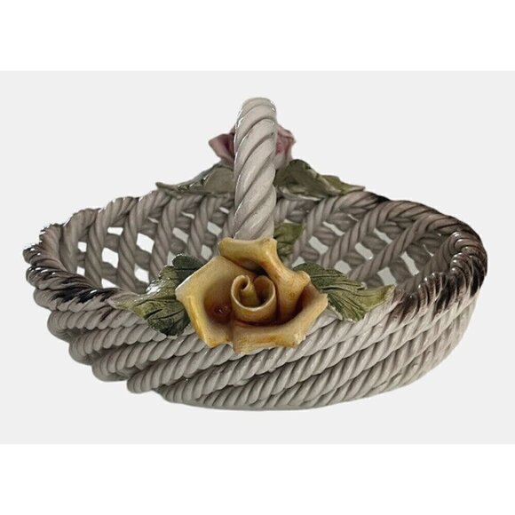 Antique Vintage Capodimonte Porcelain Flower Roses Small Basket - Made in ITALY - Picture 4 of 5
